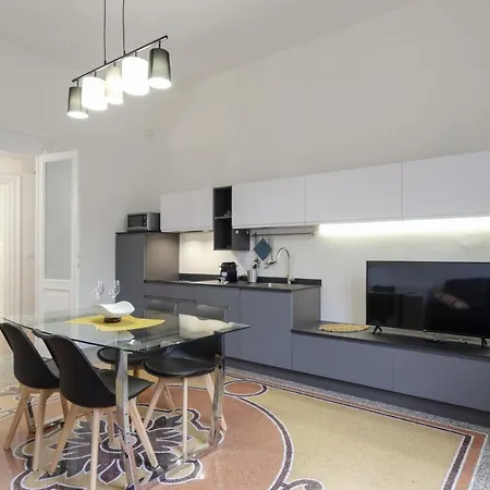 Appartamento ALTIDO Elegant 1BR Flat for 3, near Spianata Castelletto Genova Esterno foto